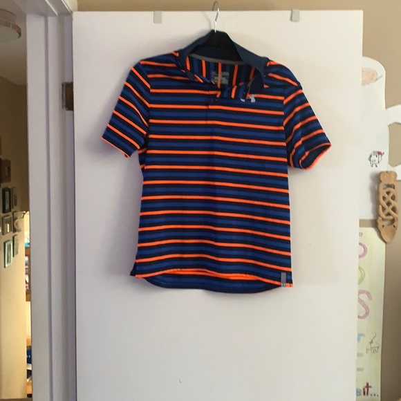 Multi colour youth golf shirt. In excellent condition. Size youth class - Picture 1 of 3